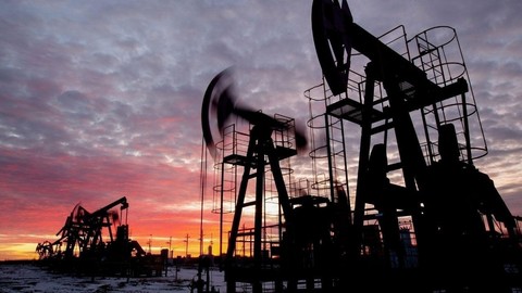 ABD'de petrol stokları beklentilerin üzerinde artış gösterdi