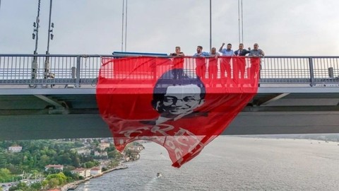 Köprüye Ekrem İmamoğlu pankartı asılmıştı! Savcılık soruşturma başlattı