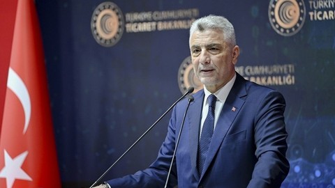 Ticaret Bakanı Bolat’tan ihracat açıklaması: Müjde için rakamları saat başı takip ediyoruz