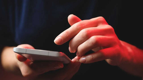 Bu 5 belirti varsa telefonunuz gözetleniyor olabilir! Uzmanlar uyardı; hızlı pil tüketimine dikkat