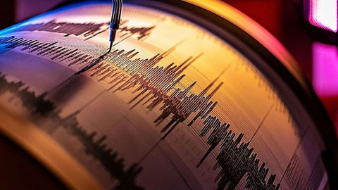 AFAD duyurdu: Akdeniz'de peş peşe üç deprem