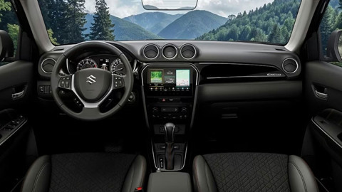 Suzuki'nin iki özel otomobili Türkiye'de: Fiyatları ve özellikleri açıklandı
