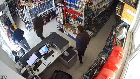 Antalya açıklarında korkutan deprem | Sarsıntı anı kameraya yansıdı