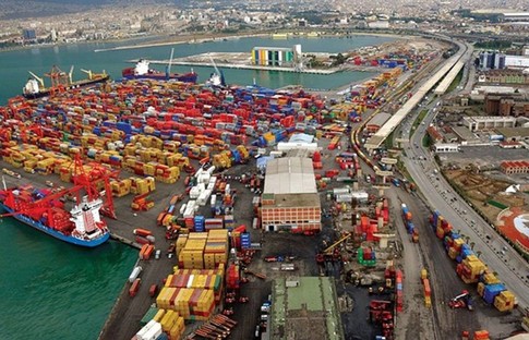 TCDD İzmir Alsancak Limanı yeniden Ro-Ro operasyonlarına açıldı