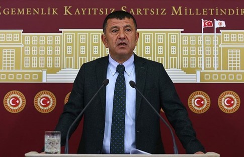 'Salgında kadın istihdamı 571 bin azaldı'