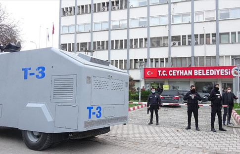 Ceyhan'da rüşvet iddiası: 21 gözaltı