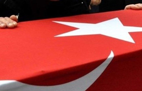 Göreve giderken kaza yapan polis memuru şehit oldu