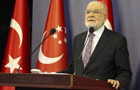 Karamollaoğlu: İftar ve sahurlar dayanışma ve kardeşlik sofrasına dönüştü