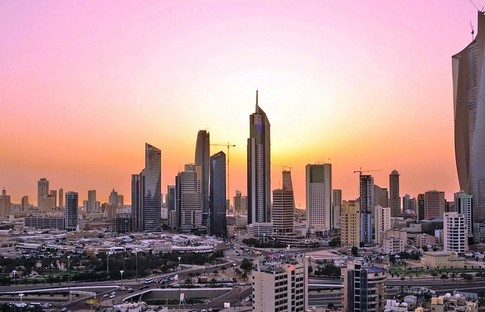 Kuveyt'in bütçe açığı 10 ayda 18 milyar dolara çıktı