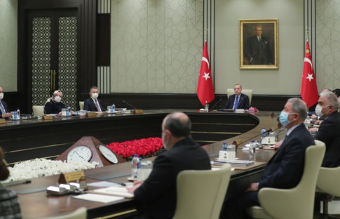 Çifte değişim beklentisi: Önce Kabine, sonra parti