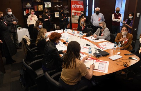 Pandemi sonrası dünyanın geleceğini kadınlar kuracak