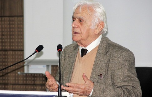 Tarihçi Mehmet Genç hayatını kaybetti
