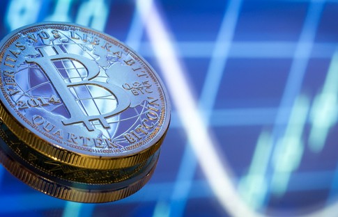 Bitcoin'de oynaklık da, balon uyarıları da artıyor