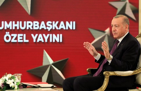 Erdoğan: Merkez Bankası Başkanı ile görüştüm, faizleri düşürmemiz şart