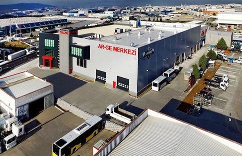 Anadolu Isuzu, üretim süreçlerini robot teknolojisiyle iyileştiriyor