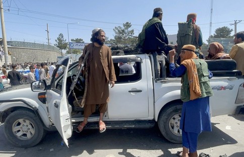 'CIA Direktörü Kabil'de Taliban ile gizlice görüştü'