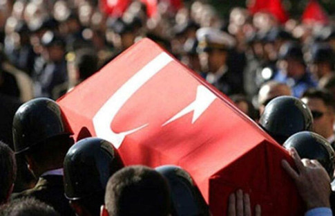 Gölcük Tersane Komutanlığında bir asker şehit