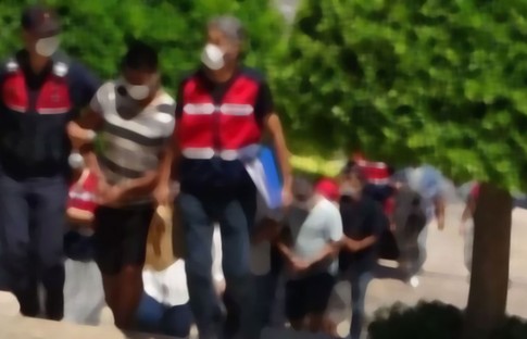 MSB: Yunanistan'a kaçmak isteyen 5 FETÖ üyesi yakalandı