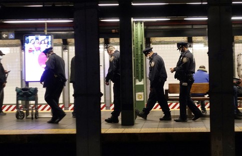 New York Metrosu'nda zehirli olmayan gazla test yapılacak