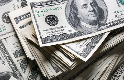 Dolar dip alımlarıyla güçleniyor
