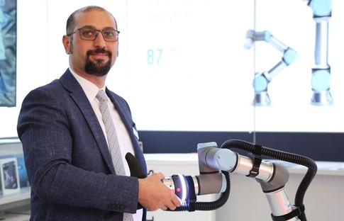 Üretim tesislerinde enerjiden tasarruf etmenin çözümü cobot’lar…
