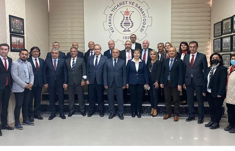 CHP Ekonomi Masası heyeti Afyon ve Kütahya’da iş dünyası buluştu