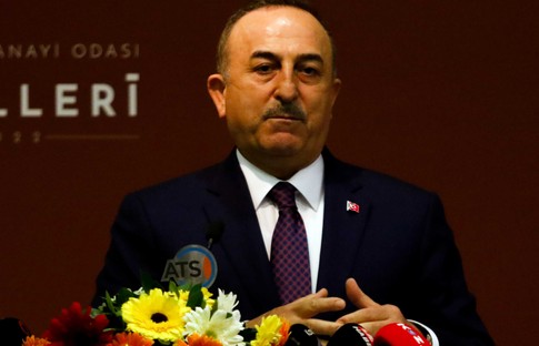 Çavuşoğlu: Ukrayna'dan 70 civarında vatandaşımızı çıkarmaya çalışıyoruz