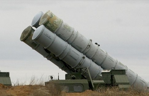 Rusya: Ukrayna’ya verilen S-300 füze sistemini vurduk
