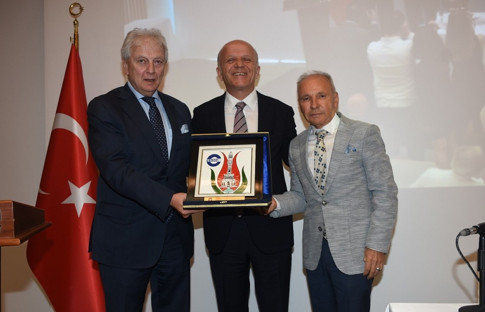Sanayiciden asgari ücrete zam çağrısı