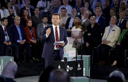 İmamoğlu 'Vizyon 2050 Strateji Belgesi'ni açıkladı