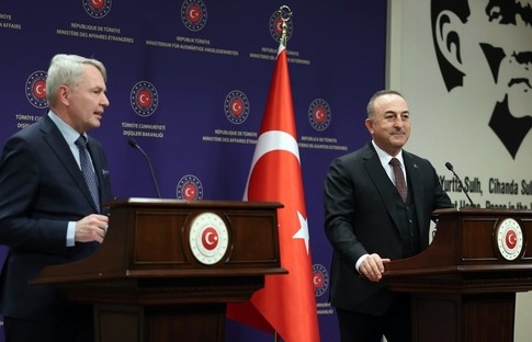 Çavuşoğlu, Finlandiyalı mevkidaşı ile görüştü