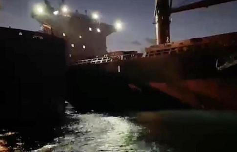 İstanbul Boğazı’nda 2 gemi çarpıştı