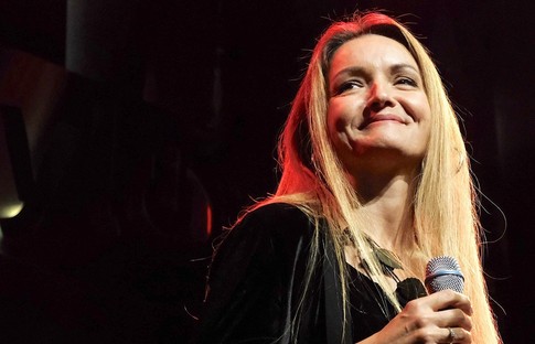 Jülide Özçelik, 12 Ağustos Cuma akşamı sahne alıyor