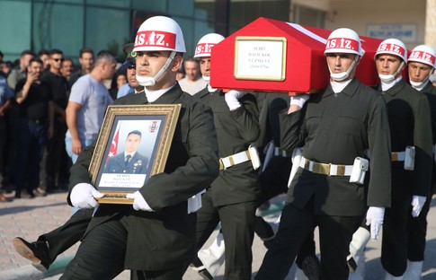 Şehit Uzman Çavuş Halil Koç toprağa verildi