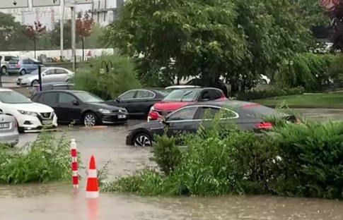 Ankara’da fırtına etkili oluyor