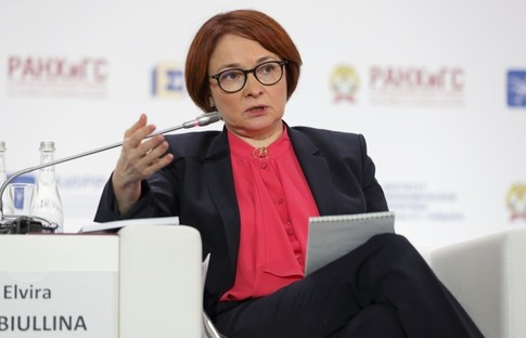 Rusya MB Başkanı Nabiullina: Dolar ve euro 'zehirli' hale geldi