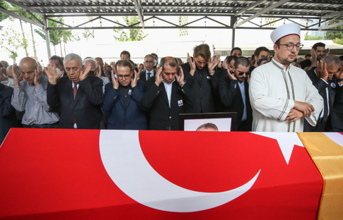 Hüsamettin Kavi son yolculuğuna uğurlandı