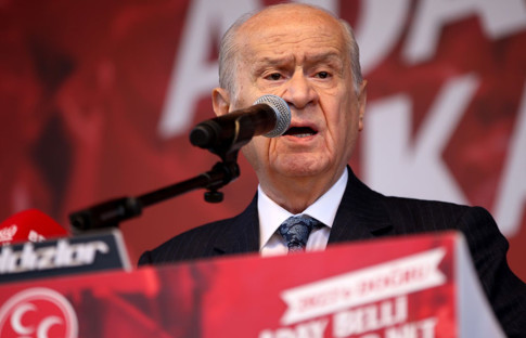 Bahçeli'den Altılı Masa'ya salvolar