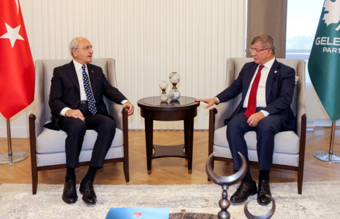 Kılıçdaroğlu, Davutoğlu'nu ziyaret etti