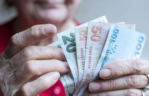 Sanayici dahil kimse emekli maaşından memnun değil