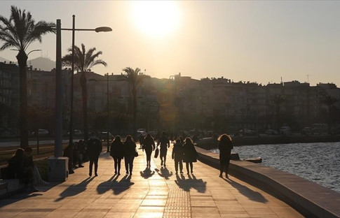 Yurdun kuzey, iç ve batı kesimlerinde hava sıcaklıkları düşüyor