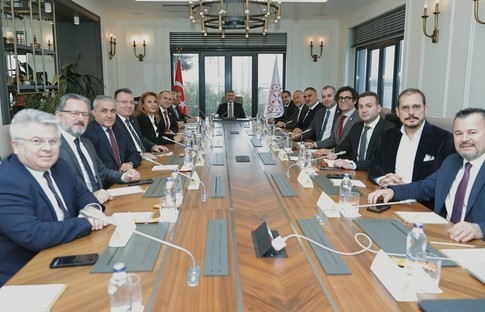 Bakan Nebati, TÜROFED yönetimiyle bir araya geldi