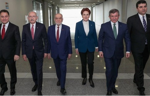 Millet İttifakı protokolü YSK’ya sunuluyor