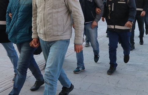MSB: 5 FETÖ üyesi yakalandı