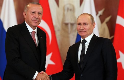 Putin'den Erdoğan'a tebrik telefonu