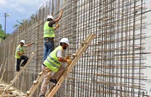 Antalya'da binalara "beton perde" zorunluluğu gelecek