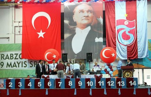 Trabzonspor'da olağanüstü genel kurula doğru