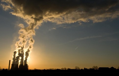 Uzmanlardan küresel karbon emisyonu uyarısı: 2024'te rekor seviyeye ulaşacak