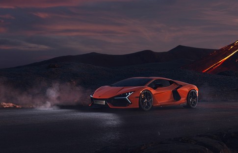 Lamborghini Revuelto