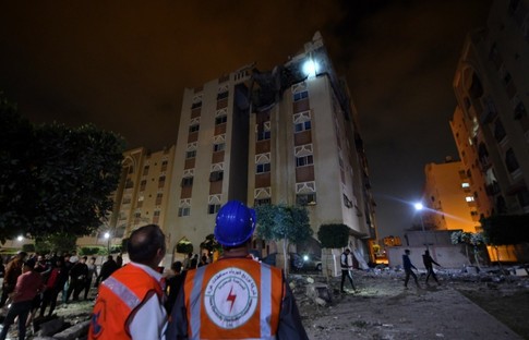 İsrail'den Gazze'ye SİHA saldırısı: 3 ölü
